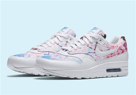 cherry blossom Nike Air Max 1